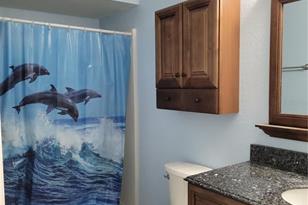 2115 NE 58th St - Photo 8