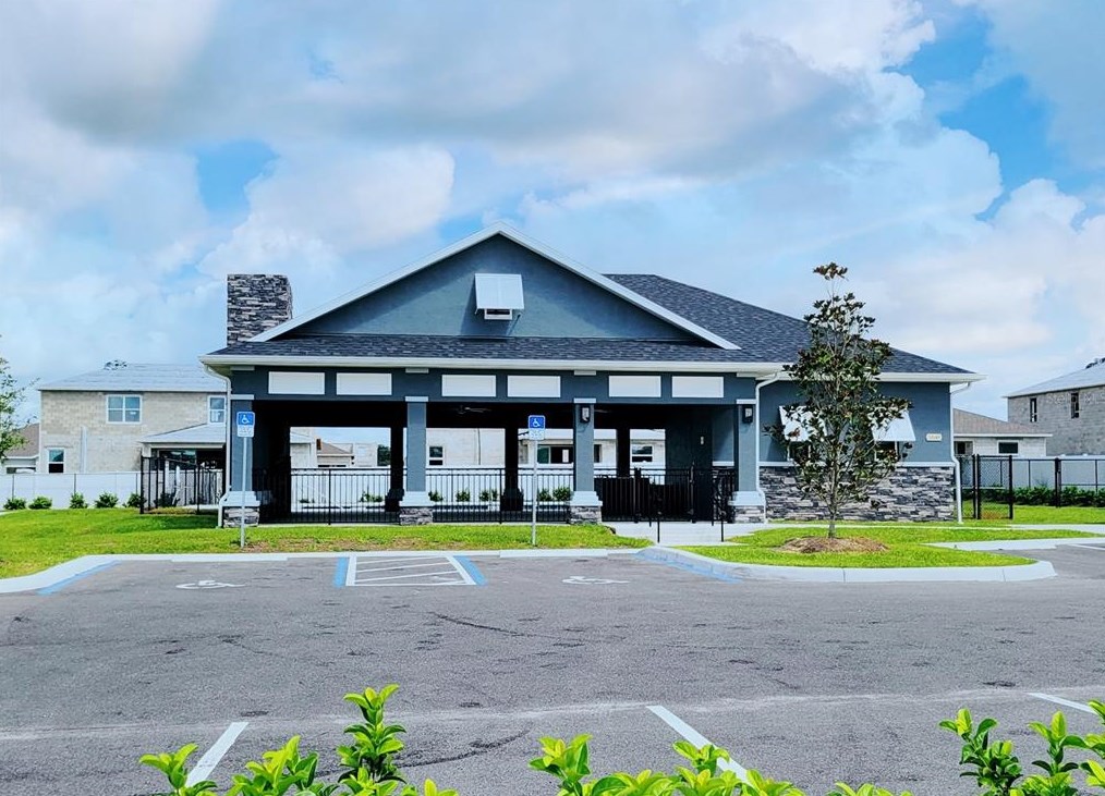 8411 57 Ct, Ocala FL  34476-2109 exterior