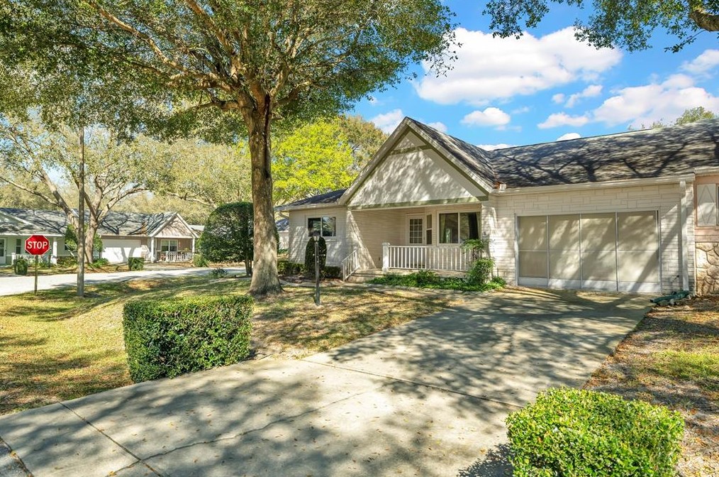 9393 97th Pl, Ocala, FL 34481-6065