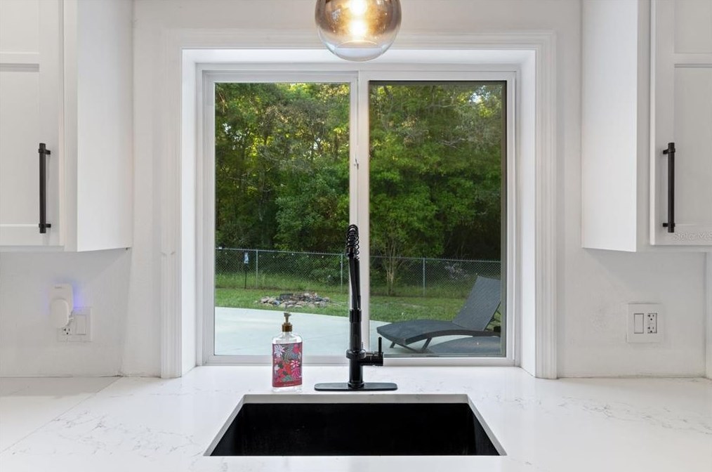 6404 7 Rivers Dr, Crystal River FL  34429-7699 exterior