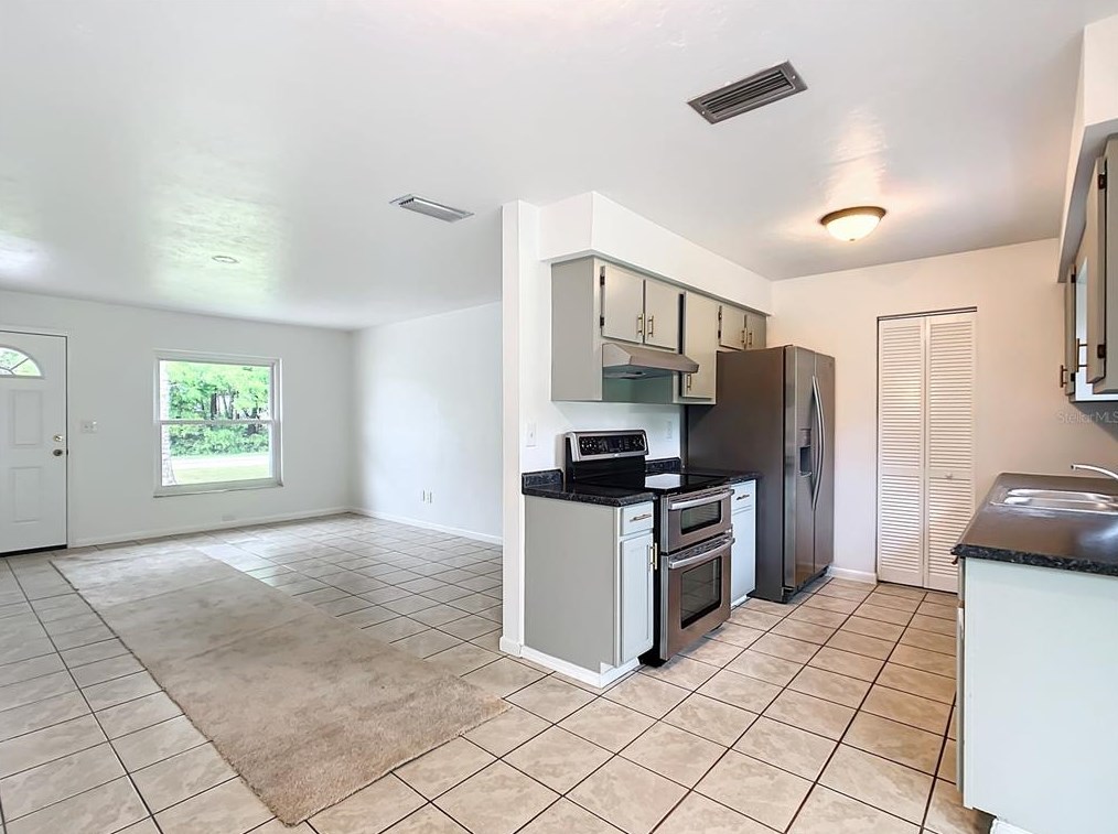 12400 95th Ter, Belleview FL  34420-7422 exterior