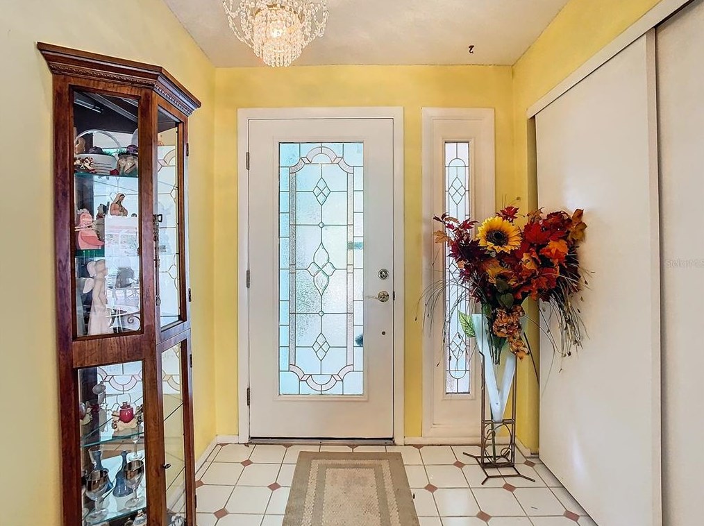 1001 Redbud Cir, Plant City FL  33563-8876 exterior