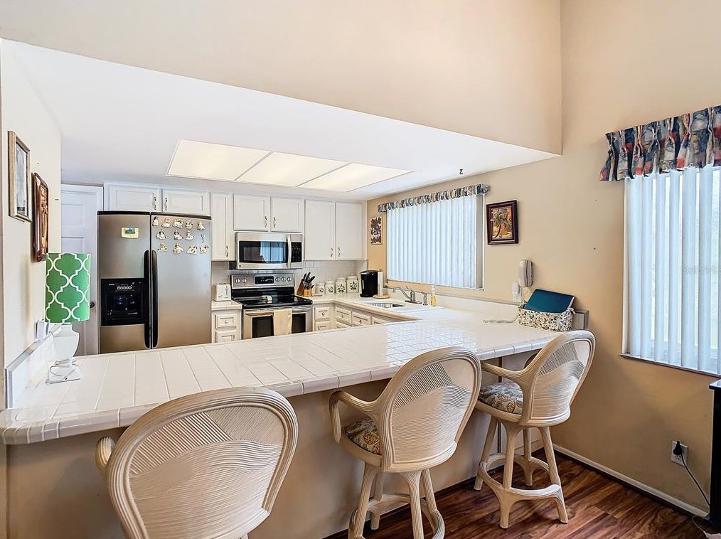 1001 Redbud Cir, Plant City FL  33563-8876 exterior