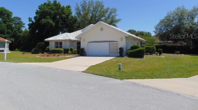 8240 114th Ln, Ocala, FL 34481-3542