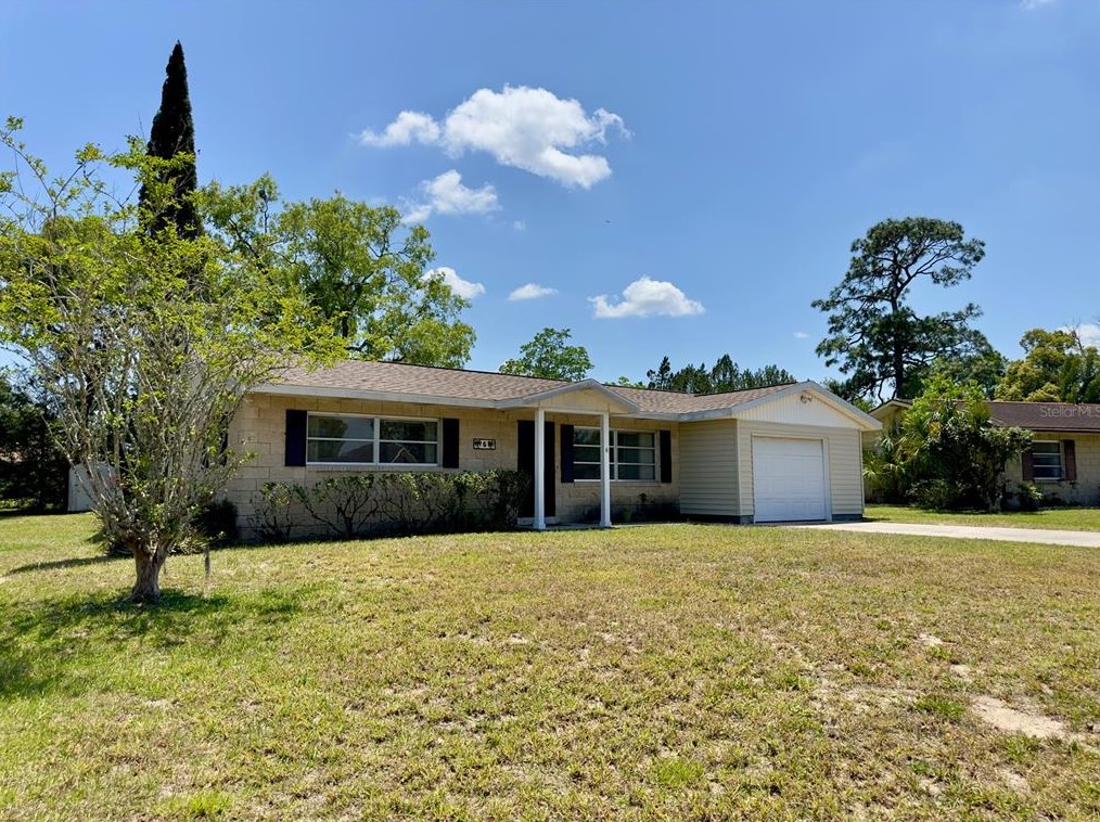 6 Lake Ct, Ocala, FL 34472