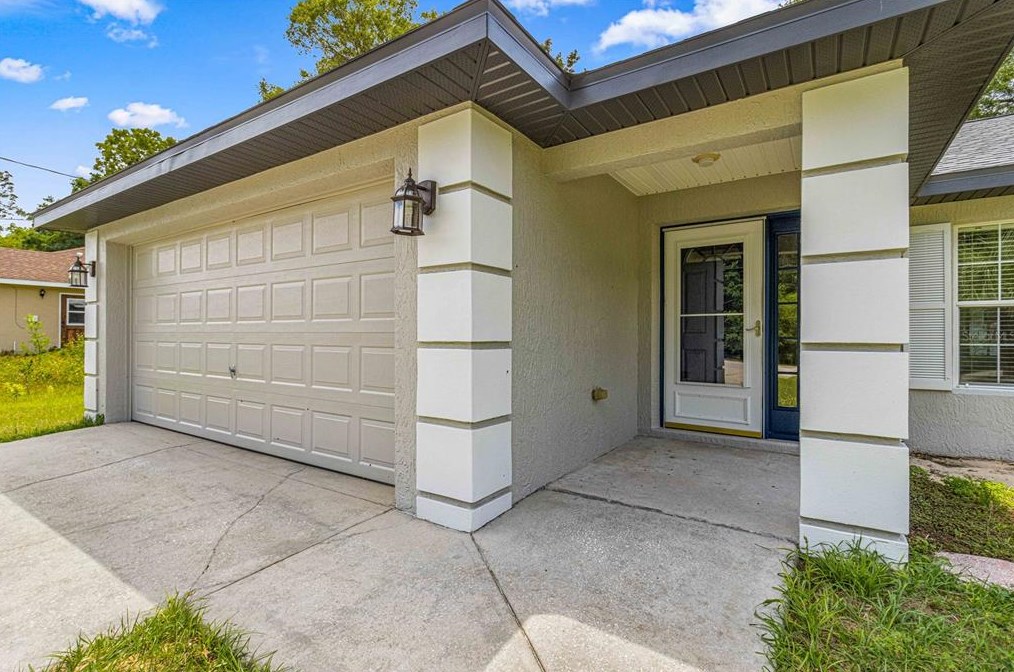 9292 161st Pl, Summerfield FL  34491-5873 exterior