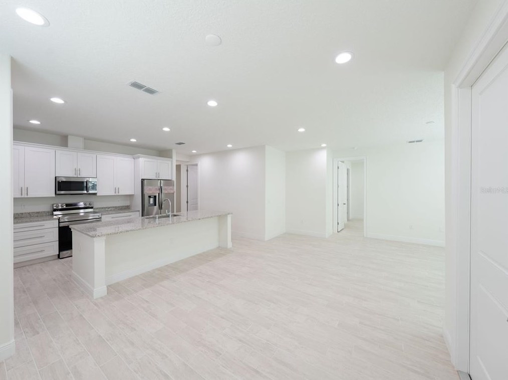 8956 164 Pl, Summerfield FL  34491-7019 exterior