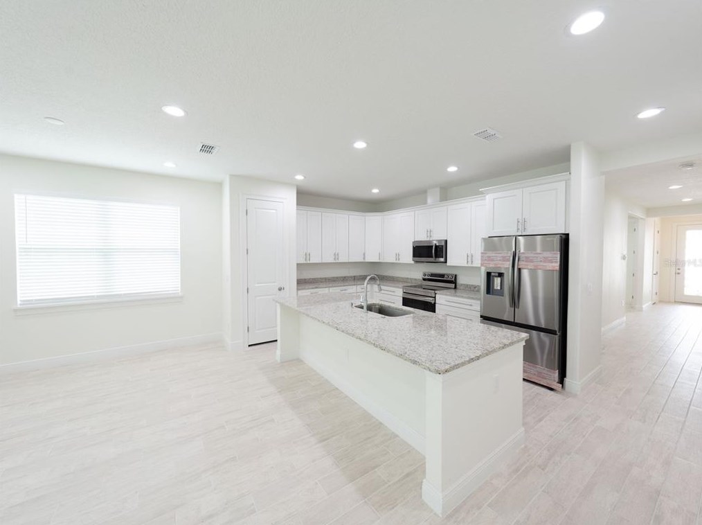 8956 164 Pl, Summerfield FL  34491-7019 exterior