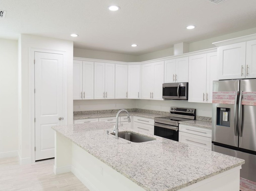 8956 164 Pl, Summerfield FL  34491-7019 exterior