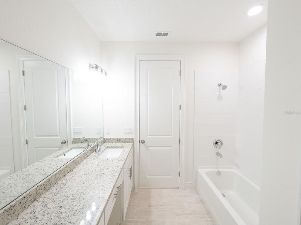 8956 164 Pl, Summerfield FL  34491-7019 exterior