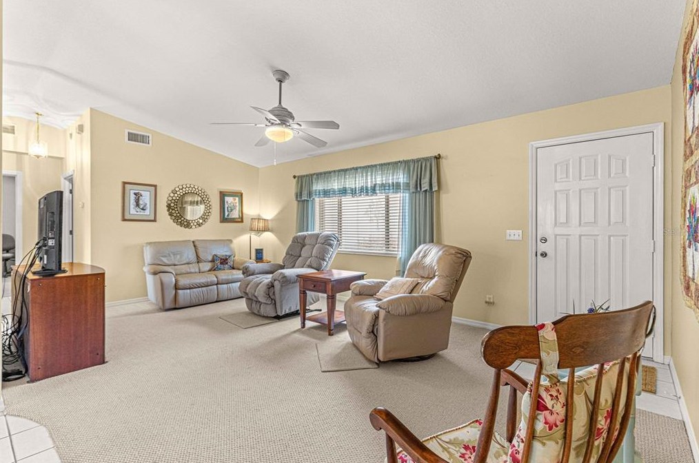 6096 104th Ln, Ocala, FL 34476-8827