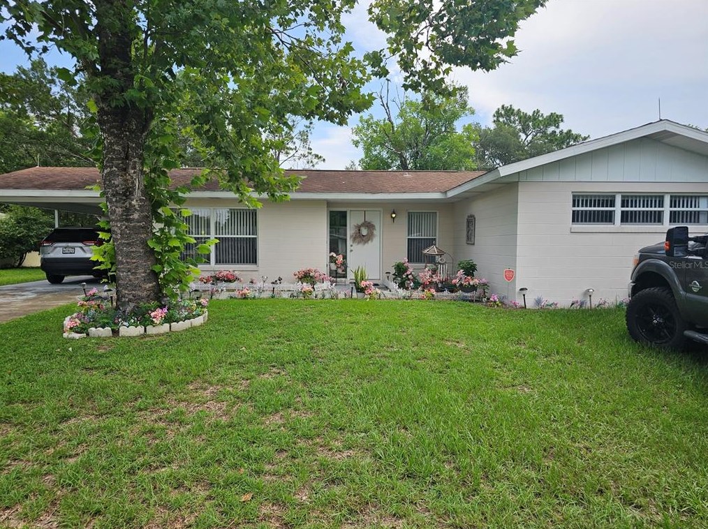 9303 Bahia Track Way, Ocala, FL 34472-2627