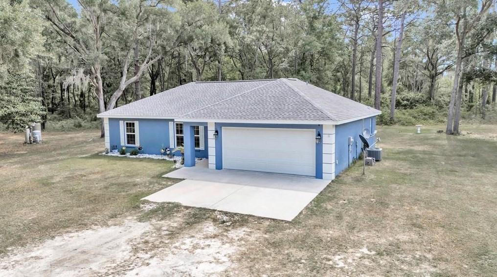 24314 Shorewood Dr, Dunnellon FL  34431-3725 exterior