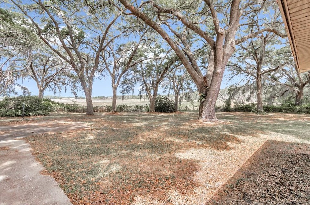 24320 Shorewood Dr, Dunnellon FL  34431-3724 exterior