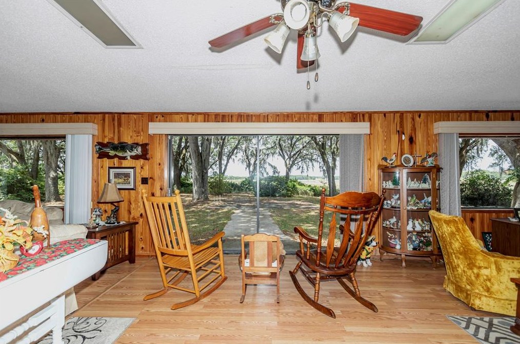 24320 Shorewood Dr, Dunnellon FL  34431-3724 exterior