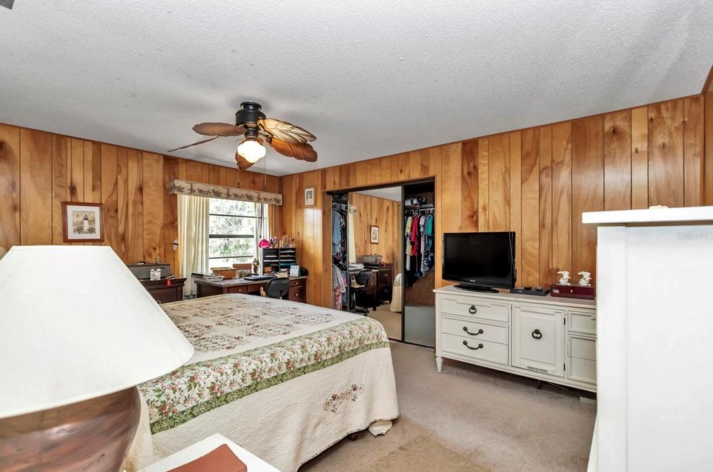 24320 Shorewood Dr, Dunnellon FL  34431-3724 exterior