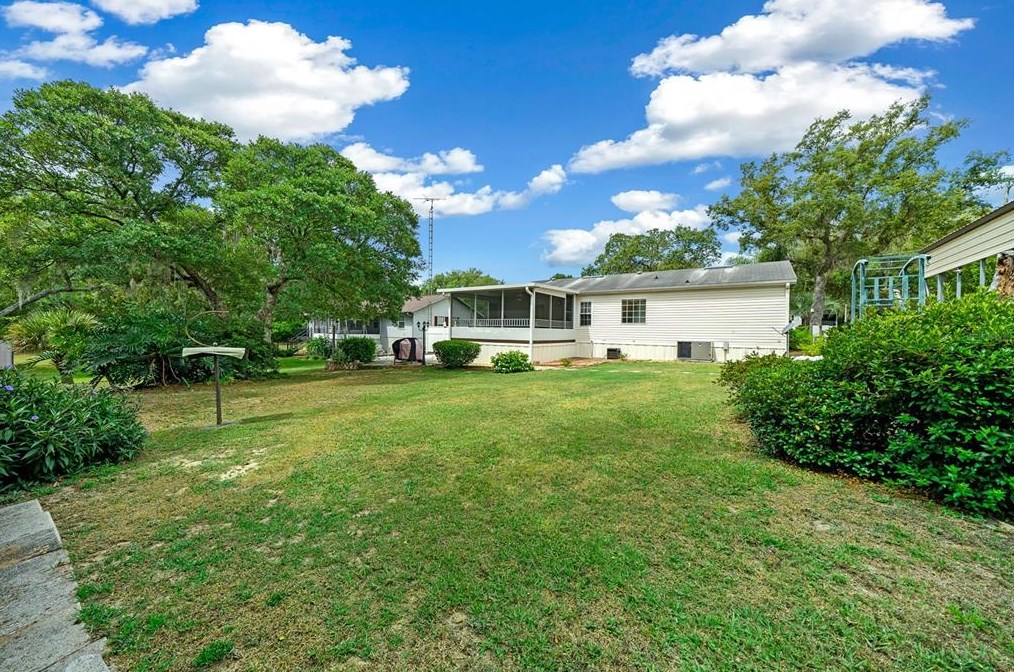 2427 178 Ave, Silver Springs FL  34488-6159 exterior