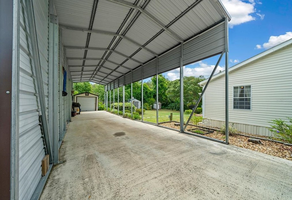 2427 178 Ave, Silver Springs FL  34488-6159 exterior