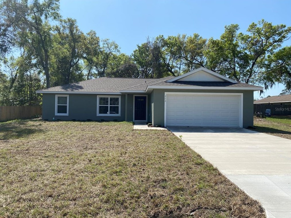 202 Oak Cir, Ocala, FL 34472-3163