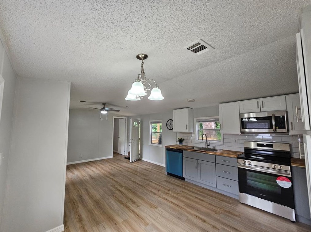 3404 131 Pl, Belleview FL  34420-5656 exterior