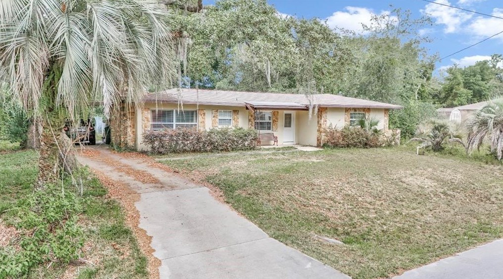 300 Fitzpatrick Ave, Inverness, FL 34453-9438