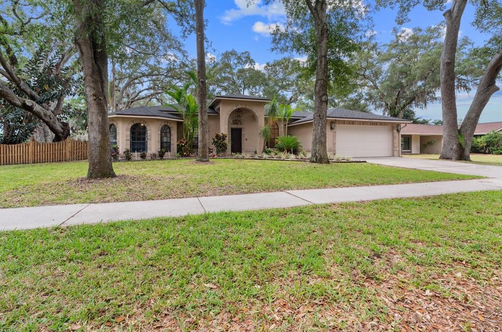 3602 Arlington Oaks Ct, Tampa, FL 33618-2002
