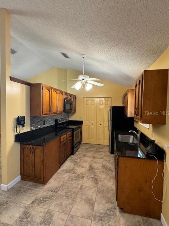 100 Crestwood Dr, Interlachen FL 32148-7362 exterior