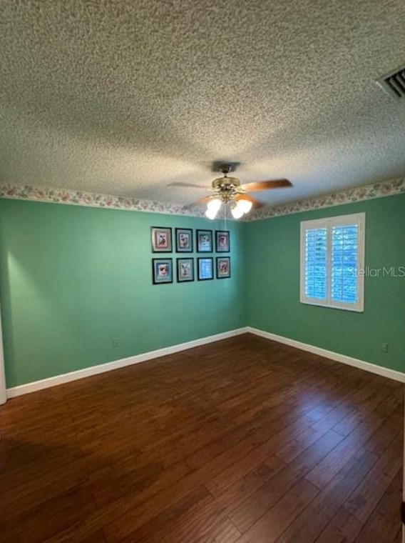 100 Crestwood Dr, Interlachen FL 32148-7362 exterior