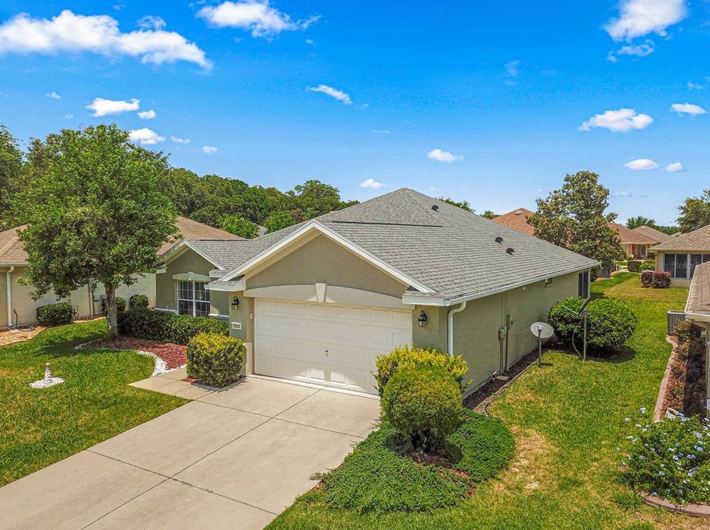 8563 133rd Ln, Summerfield, FL 34491-8272