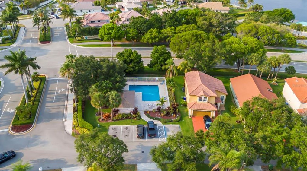 18312 7 St, Hollywood FL 33029-3684 exterior