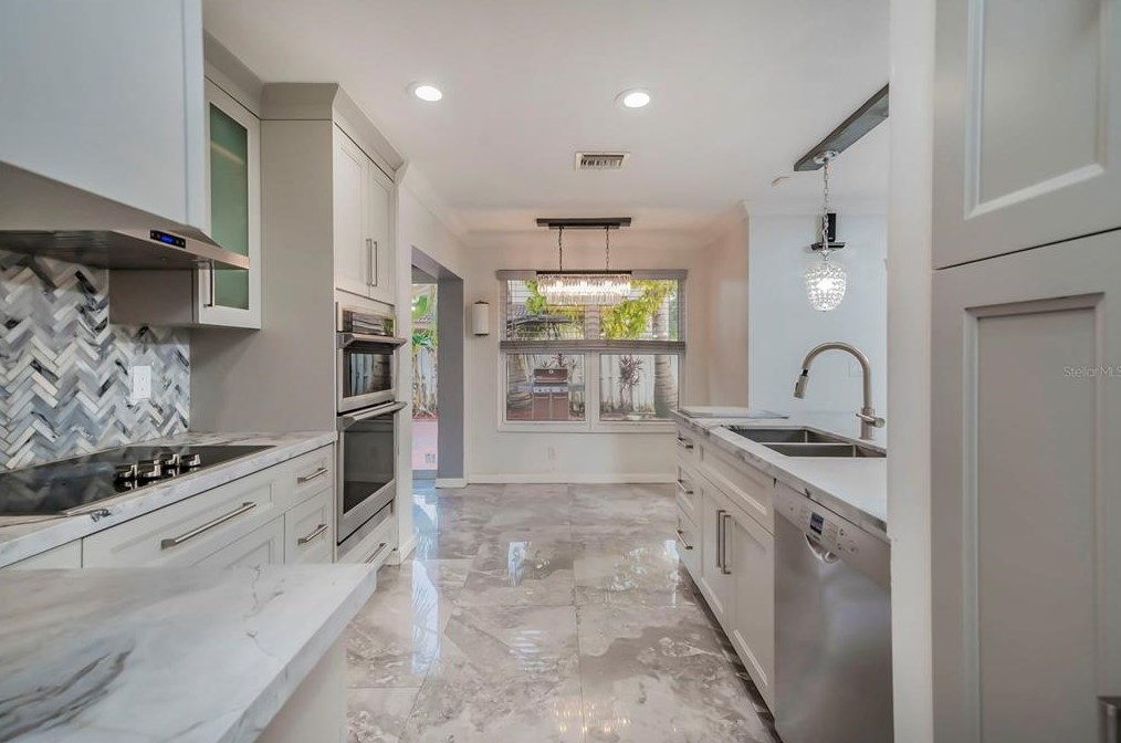 18312 7 St, Hollywood FL 33029-3684 exterior