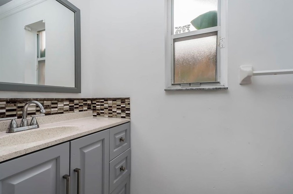 18312 7 St, Hollywood FL 33029-3684 exterior