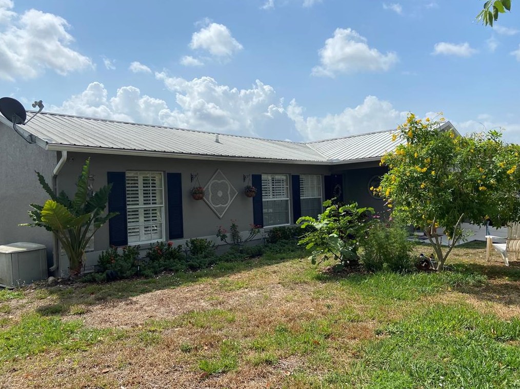 1020 Alaska Ave, Lehigh Acres, FL 33971-6444