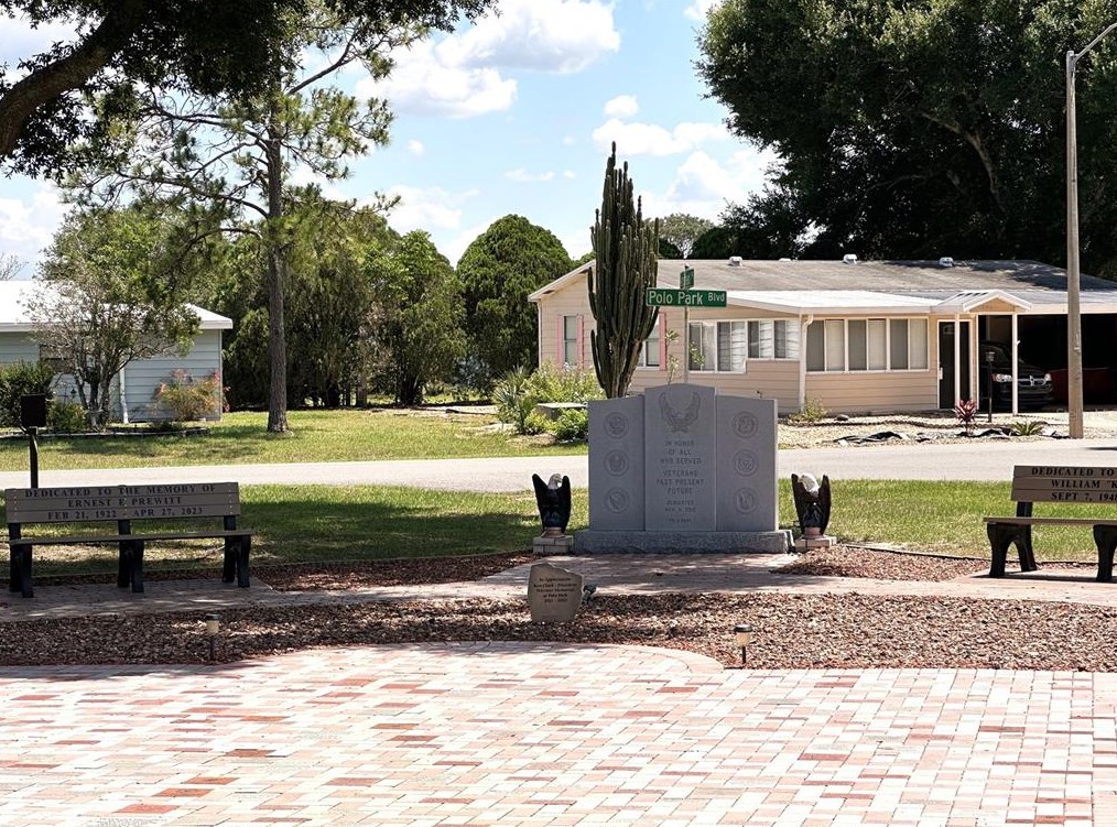 343 Nesbitt Park Ave, Davenport FL  33897-8231 exterior