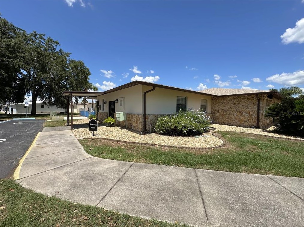 343 Nesbitt Park Ave, Davenport FL  33897-8231 exterior