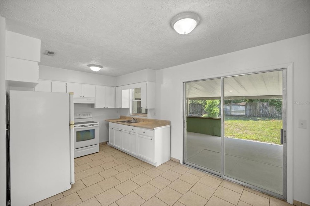 3721 14th Ave, Ocala FL  34479-2411 exterior