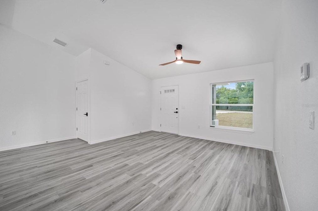 131 Commodore Rd, Dunnellon FL 34431-2214 exterior