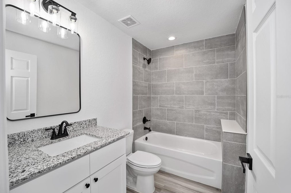 131 Commodore Rd, Dunnellon FL 34431-2214 exterior