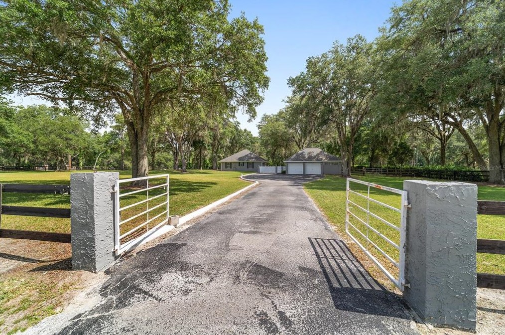 12085 77th St, Ocala, FL 34482-1066
