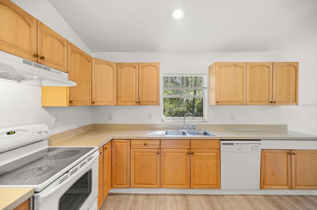 5907 Summerfield Pt, Dunnellon FL  34434-8261 exterior