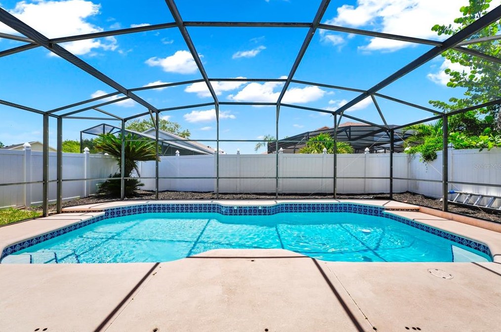 14205 Weymouth Run, Orlando, FL 32828-7926