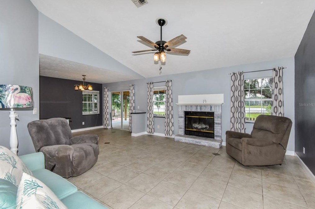 268 Shorewood Dr, Dunnellon FL 34431-3731 exterior