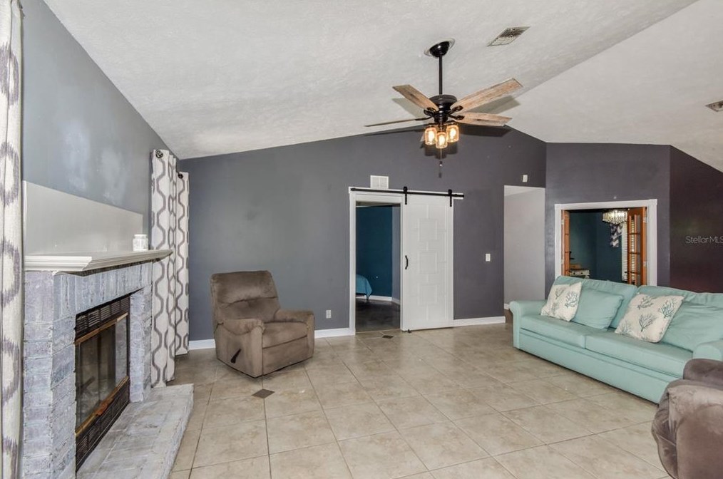 268 Shorewood Dr, Dunnellon FL 34431-3731 exterior