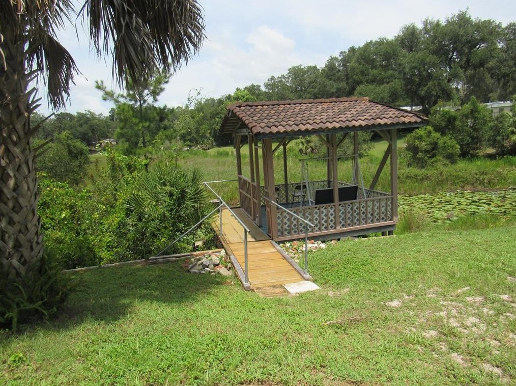 17121 66th St, Ocklawaha, FL 32179-3118