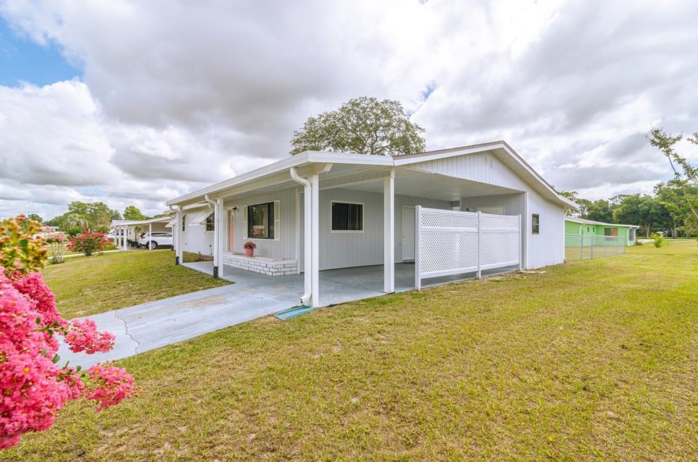 10305 99th Ave, Ocala, FL 34481-9272