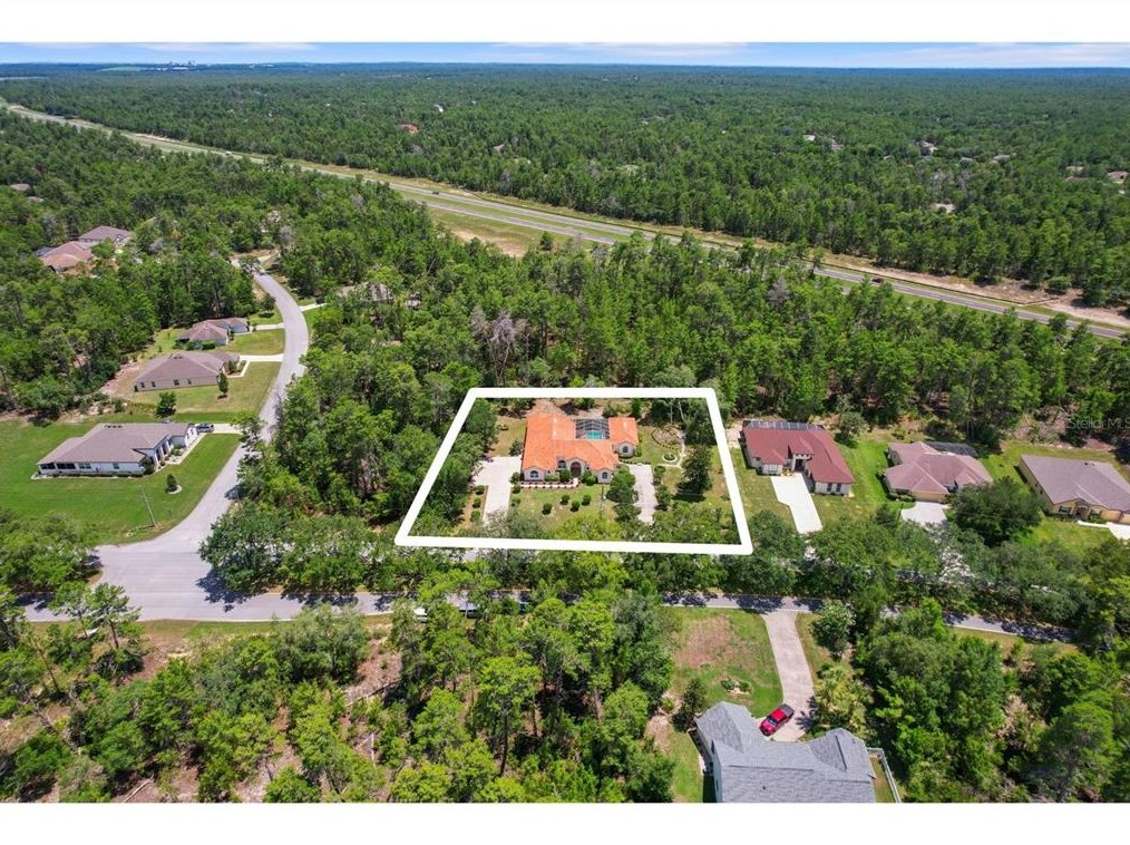 18 Oak Village Blvd, Homosassa, FL 34446