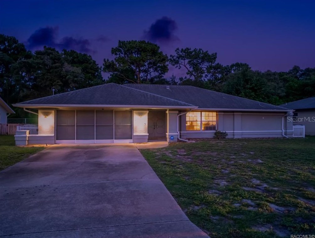 1372 Haulover Ave, Brooksville, FL 34608