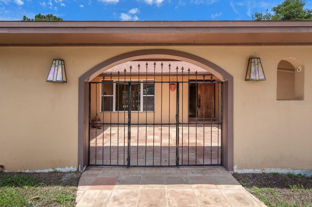 25 N Country Club Dr, Crystal River, FL 34429