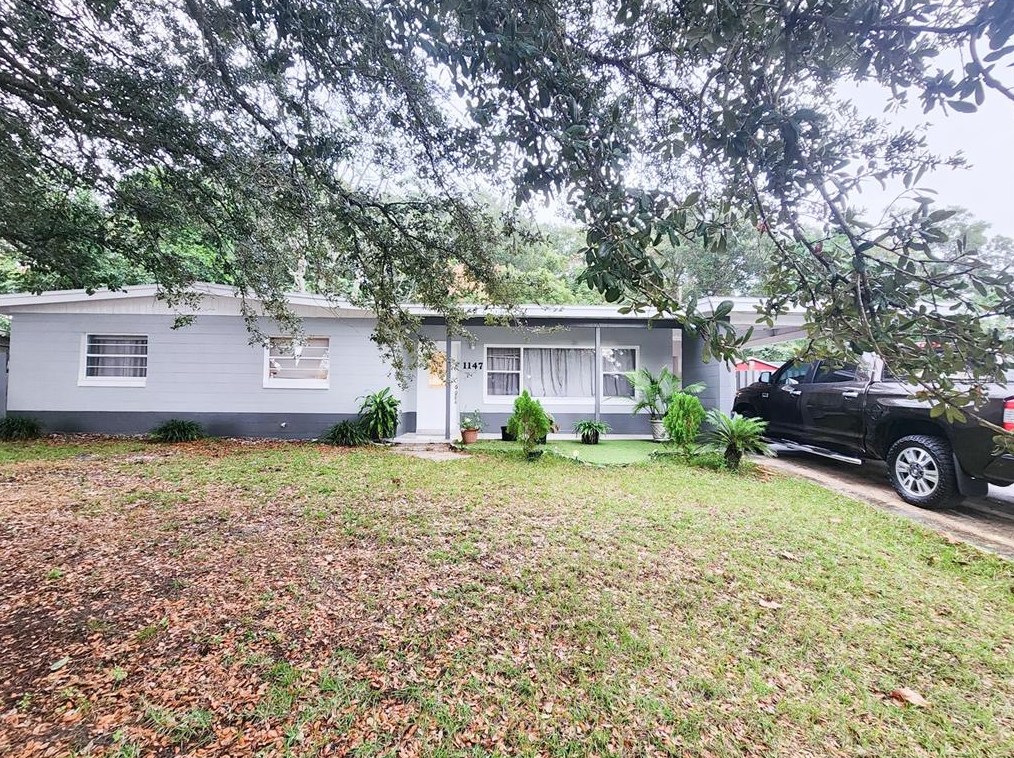 1147 Northcrest Dr, Apopka, FL 32703