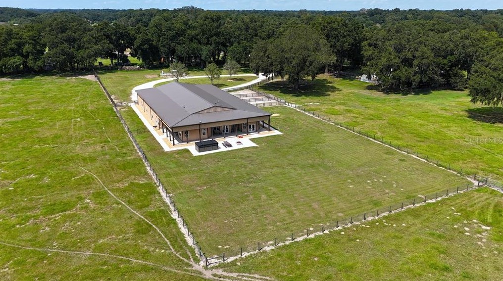 2051 Se 155th St, Summerfield, FL 34491